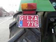 Agricultural and forestry vehicle's plate. Vehicles with<br>these red 'G-plates' are allowed to use 'red diesel'.