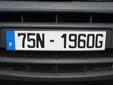 Plate for officials (front). This plate was on a police car. 75 = Paris<br>N = National (authorized to operate in the whole country)