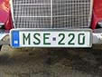Personalized old-timer plate (old style)<br>These plates were issued during just a few years and because of complaints about the color, they are already being replaced by the black old-timer plates.